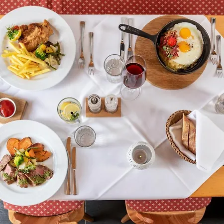 By Randolins Saint-Moritz