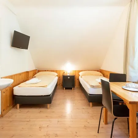 Vandrarhem By Randolins St. Moritz