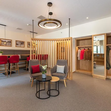 호스텔 바이 란돌린스 *