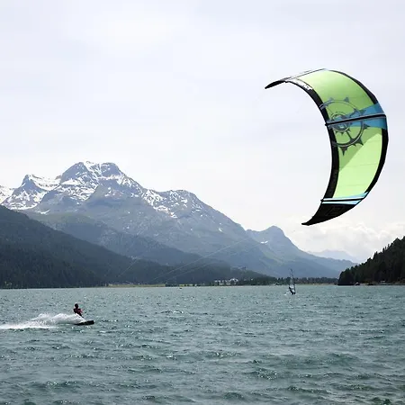 바이 란돌린스 *