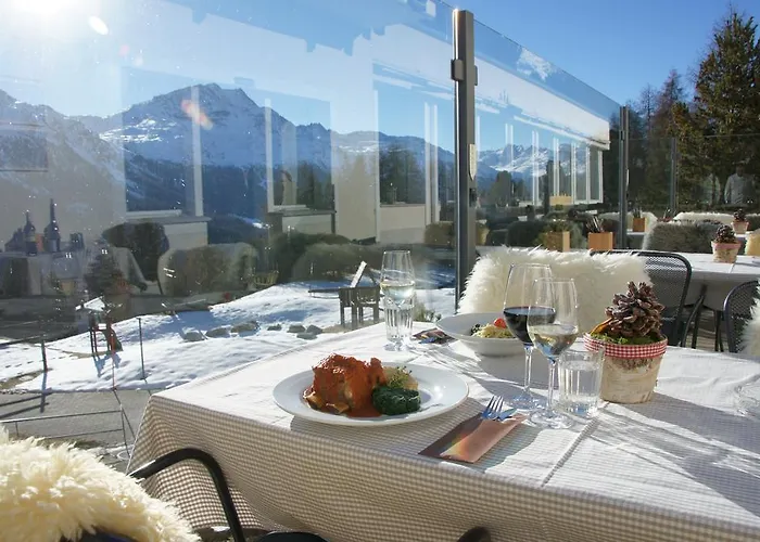 Hostel By Randolins *